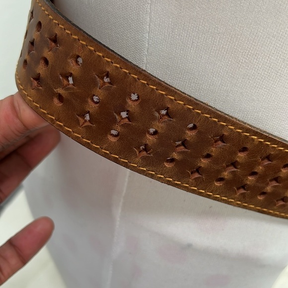 Vintage Levi's Women’s Brown Leather Belt Oil Tanned Harness Sz 36 Southwestern - Picture 4 of 7